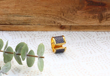 Charger l'image dans la galerie, Bague, bijou en papier japonais , La Factorigami