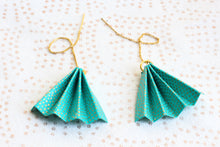 Load image into Gallery viewer, Boucles d'oreilles origami, papier japonais