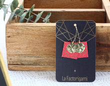 Charger l'image dans la galerie, Boucles d'oreilles en papier traditionnel japonais, légèreté et finesse! Bijou réalisée à la main.