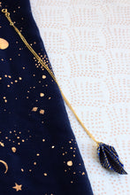 Charger l'image dans la galerie, Pendentif origami - plaqué or