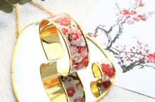 Load image into Gallery viewer, Ume cuff - cream & pink