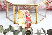 Load image into Gallery viewer, Ume cuff - cream & pink